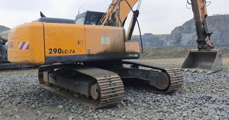 Ostatní (2007) Hyundai 290 LC-7a pásák 33t - fotka 5 z 6
