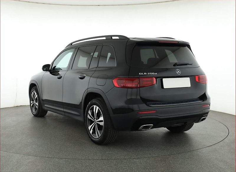 Mercedes-Benz GLB (2025) 200 d, Progressive, Navi - fotka 4 z 22