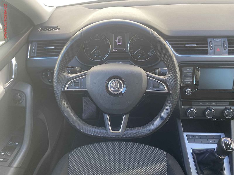 Škoda Octavia (2014) 1.2 TSi, Ambition, +kola - fotka 11 z 17