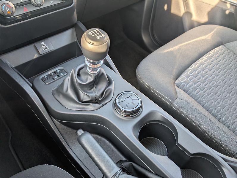 Ford Ranger (2025) XLT, Dvojkabina, 2.0 EcoBlue 1 - fotka 18 z 23