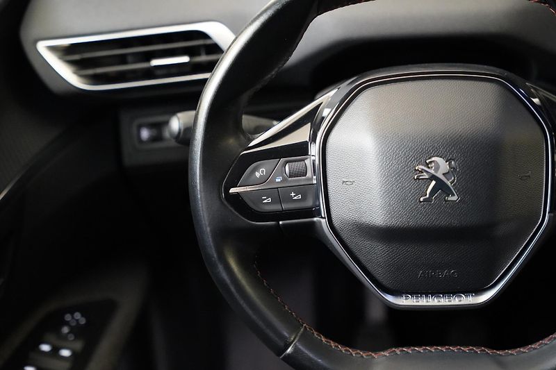 Peugeot 3008 - fotka 16 z 27
