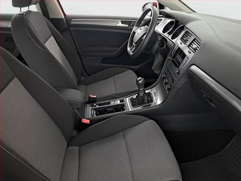 Volkswagen Golf (2015) 1.2 TSI, Serv.kniha - fotka 9 z 14