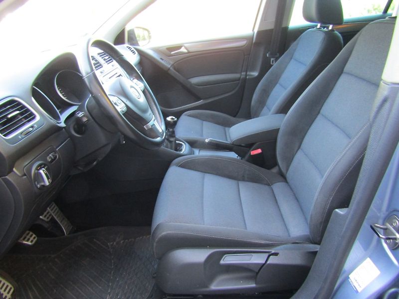 Volkswagen Golf (2011) 1.2 TSI 77kW - fotka 19 z 45