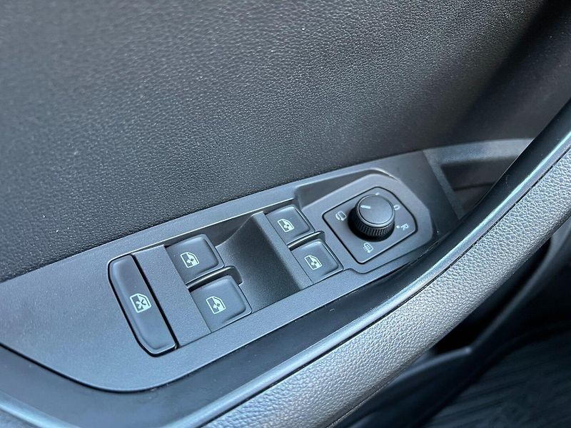 Škoda Karoq (2022) 2.0TDi Style+! Tažné! ČR+1.maj - fotka 24 z 41