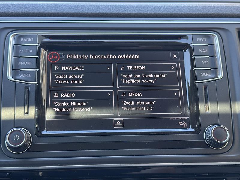 Volkswagen Multivan (2017) 2.0TDi DSG Highline RZV - fotka 39 z 54