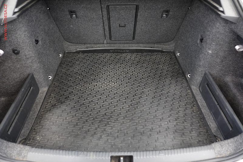 Škoda Octavia (2015) 1.4 TSi, 1.maj,ČR, Fresh, DSG - fotka 7 z 24