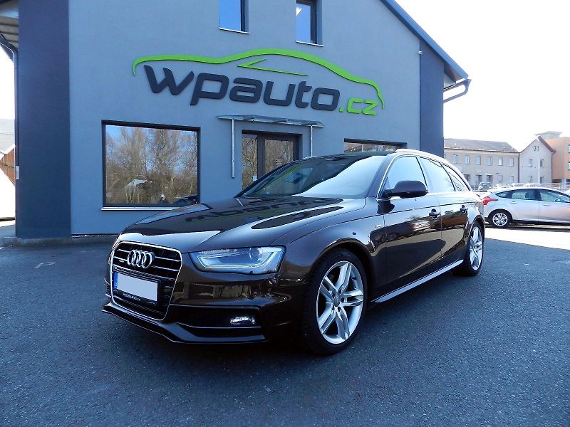 Audi A4 2.0 TDi 110 kW QUATTRO S-LINE - fotka 1 z 17