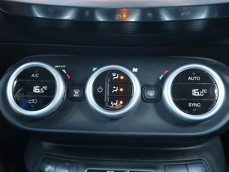 Fiat 500X (2017) 1.4 MultiAir, Automat - fotka 17 z 19