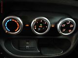 Fiat 500L (2014) 1.4 T-Jet, 1.maj, AC, park - náhled 14