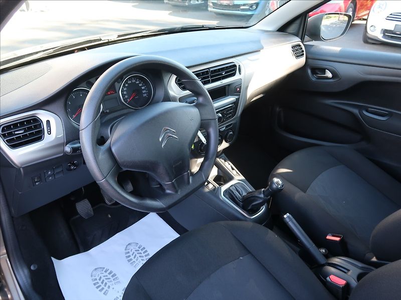 Citroën C-Elysée 1,6 VTi,85kW,1majČR,Serv.k,DPH - fotka 9 z 26