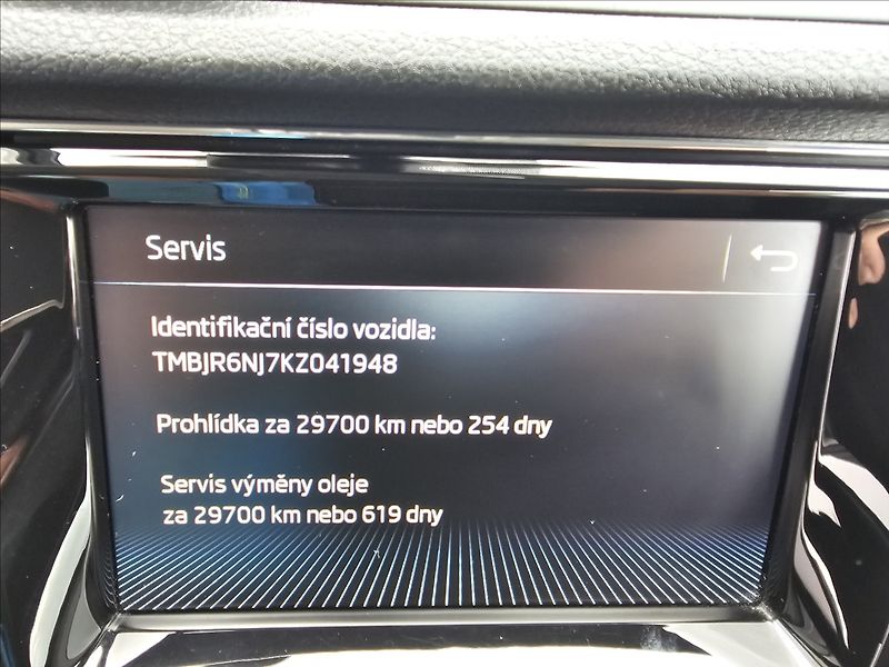 Škoda Fabia III 1,0TSi 81KW Drive - fotka 20 z 44