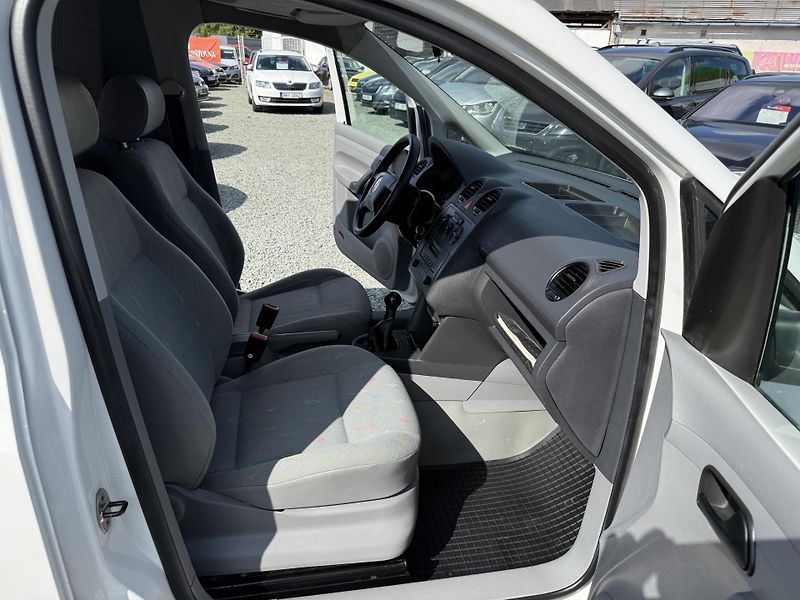 Volkswagen Caddy 1.4 16V - fotka 9 z 12