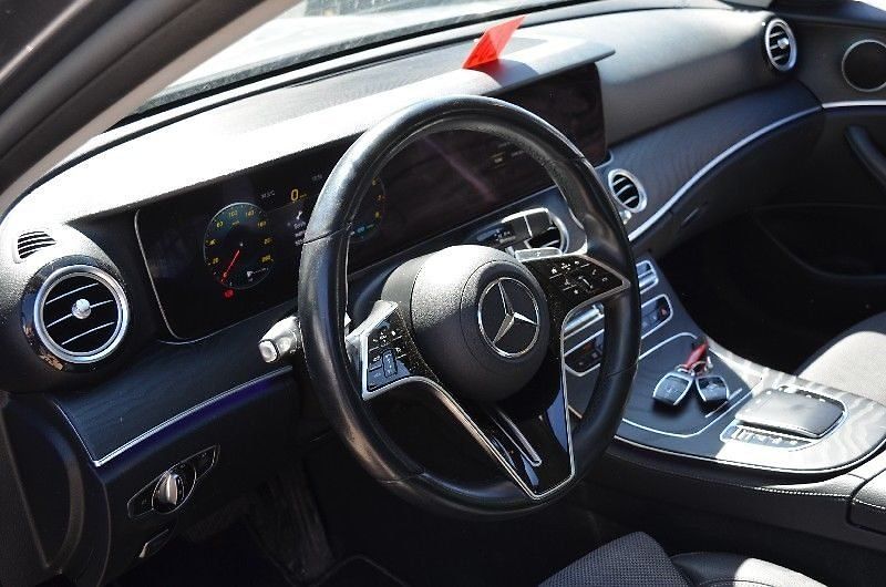 Mercedes-Benz Třídy E - fotka 15 z 15