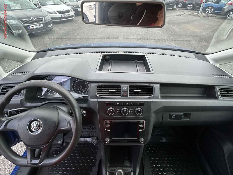 Volkswagen Caddy (2016) 2.0TDi, Aut.AC, STK2/28 - fotka 8 z 15