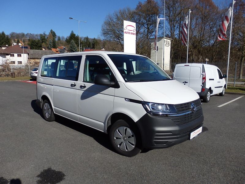 Volkswagen Transporter (2024) kombi DSG 9 míst - fotka 2 z 9