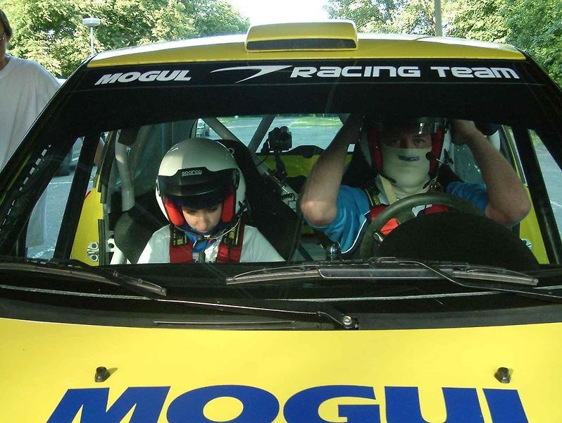 Jiří Hladík se svým zbrusu novým vozem Renault Clio Rally5 Phase II.