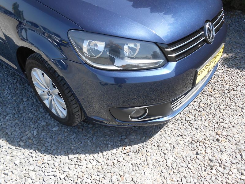 Volkswagen Touran 1.6TDi, NAVI,7Míst!!! - fotka 14 z 43
