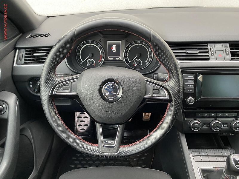 Škoda Octavia (2013) 2.0 TDi, RS - fotka 11 z 19