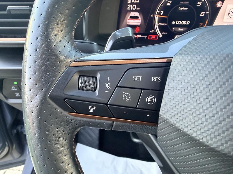 Cupra Formentor 1.5TSI 110KW DSG LED  - fotka 18 z 52