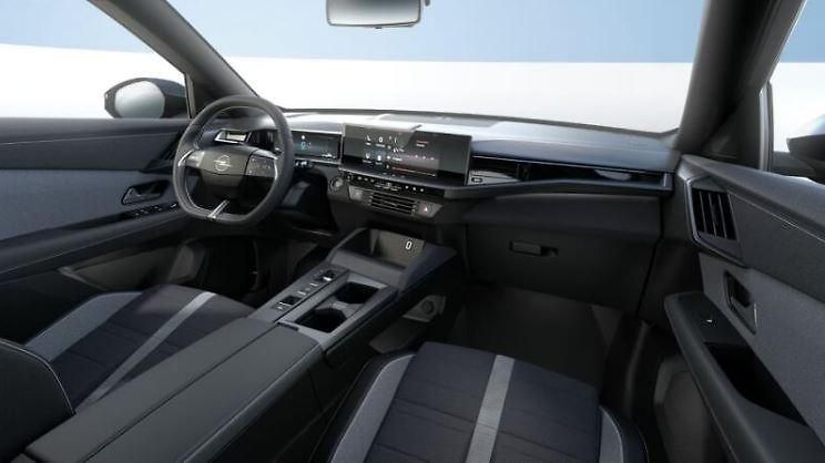 Opel Grandland (2026) Edition hybrid 1,2 Turbo 145k - fotka 5 z 7