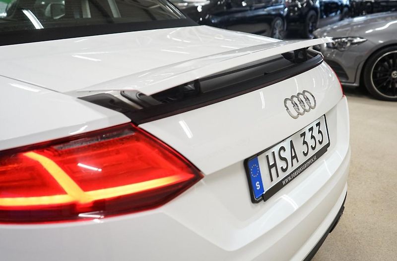 Audi TT Roadster 2.0 TDI  Manual - fotka 8 z 19