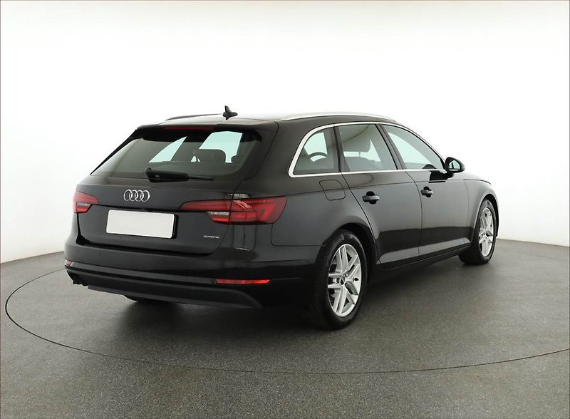 Audi A4 (2017) 2.0 TDI, 4X4, Automat - fotka 5 z 21