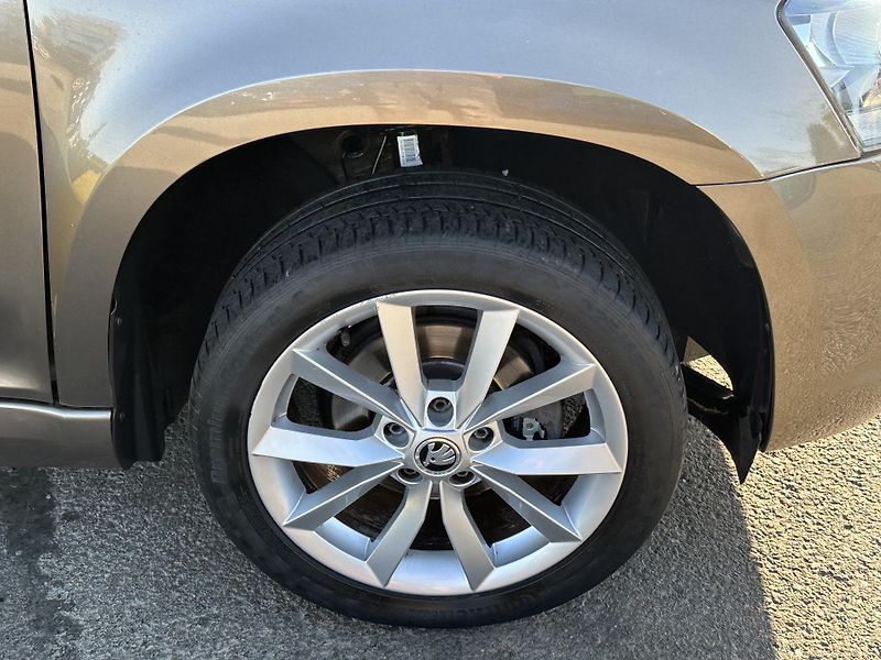 Škoda Yeti (2015) 1.2TSI/77kW * 1.Maj * 4x2  - fotka 33 z 35