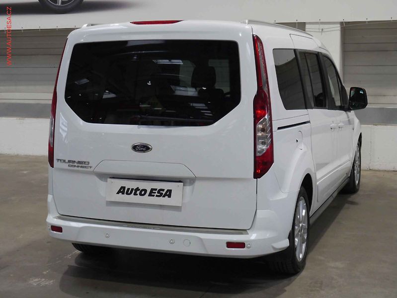 Ford Tourneo Connect (2014) 1.6TDCi MAXi 7míst, 2.maj,ČR - fotka 6 z 18