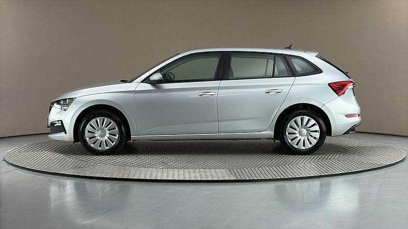 Škoda Scala 1.0 TSI Ambition - fotka 4 z 23