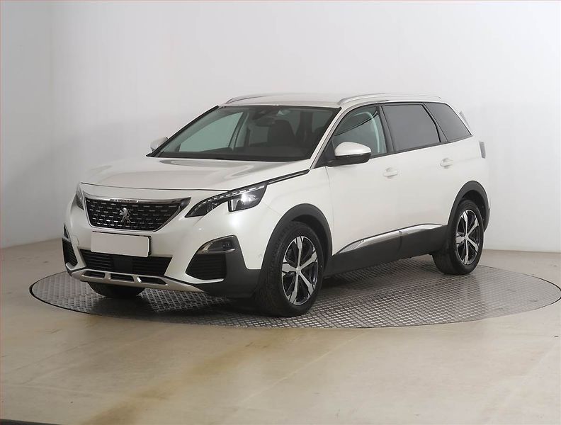 Peugeot 5008 (2018) Allure 1.6 THP, Automat - fotka 2 z 22