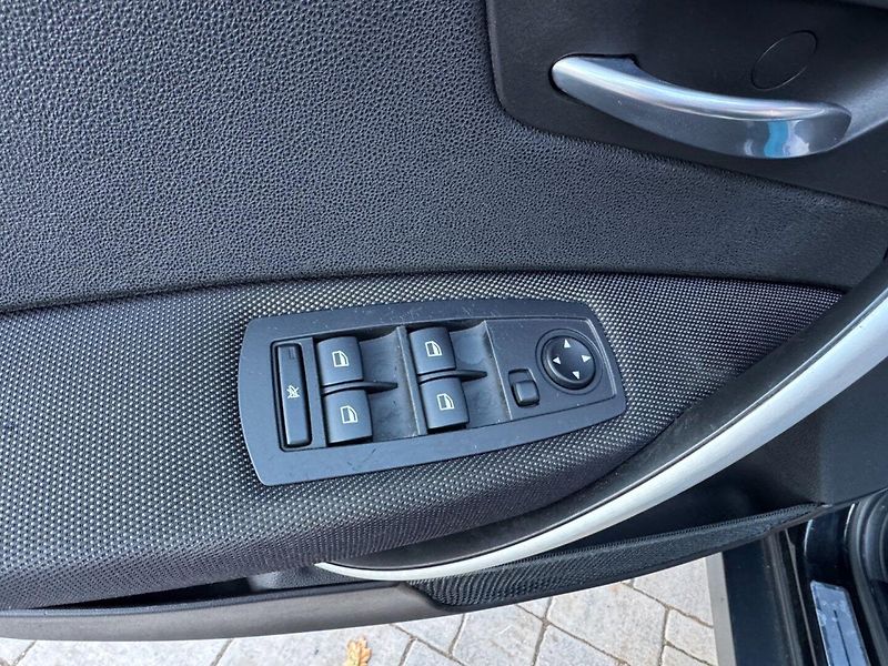 BMW X3 (2005) 3.0 170kW,xDrive - fotka 24 z 30