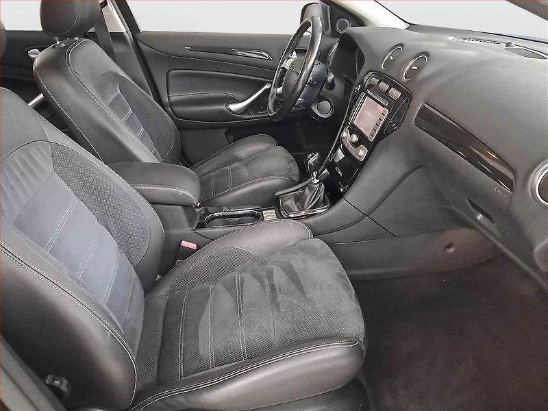 Ford Mondeo (2010) 2.2 TDCI, Navi, Tempomat - fotka 9 z 20