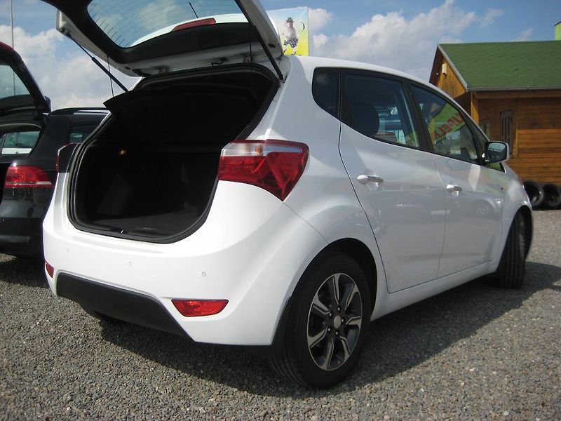Hyundai ix20 1.4 CRDi 66 kW Komfort DPH ČR! - fotka 6 z 22