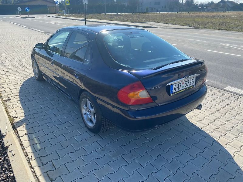Ford Mondeo (1998) - fotka 8 z 40