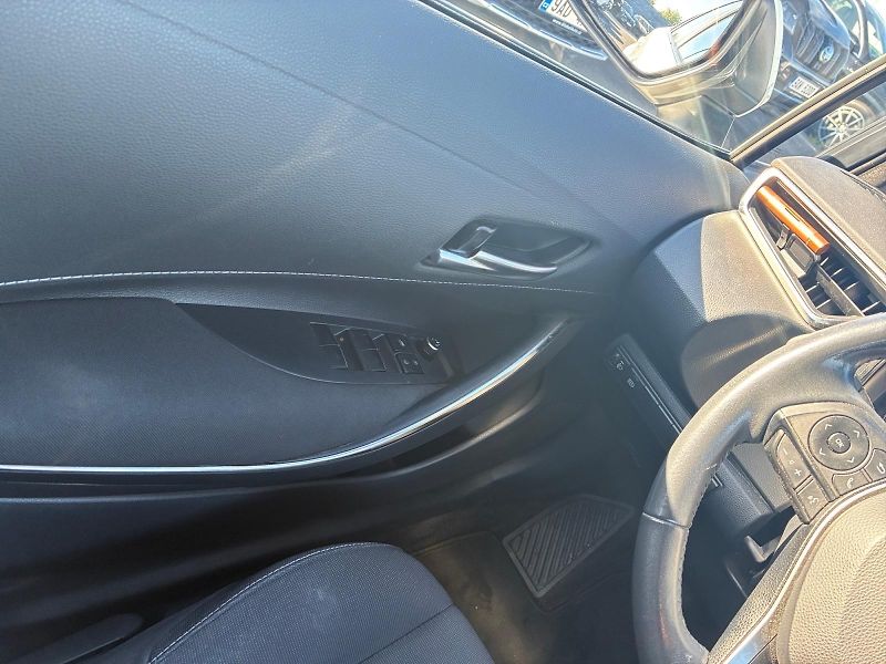 Toyota Corolla (2021) COMFORT 1.2T 85kW CZ DPH - fotka 11 z 11