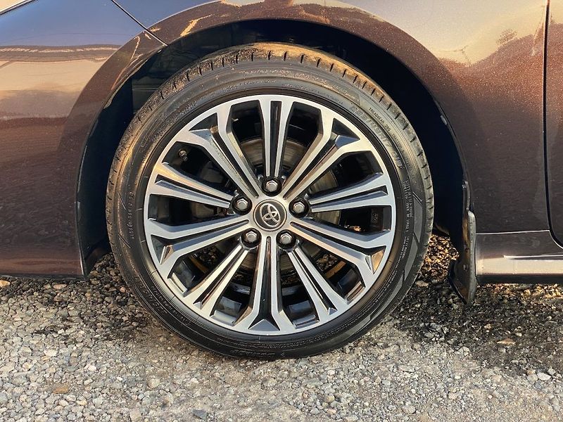 Toyota Corolla 1.6i, ČR, Executive, záruka - fotka 10 z 18
