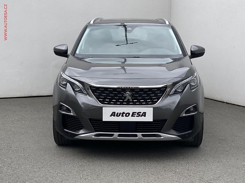 Peugeot 5008 (2017) 1.2 PT 7míst, Allure, LED - fotka 2 z 20