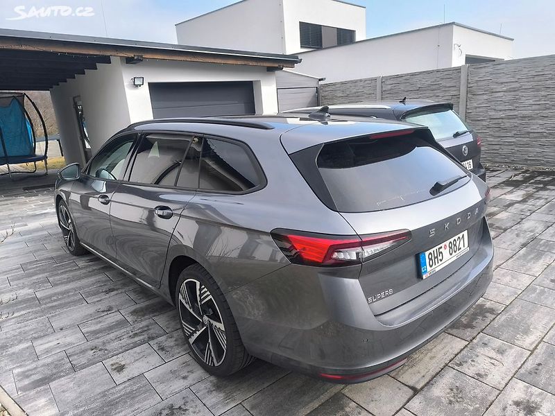 Škoda Superb -DPH,KRÁSNÝ,CZ,VÝBAVA,MASÁŽE - fotka 9 z 35