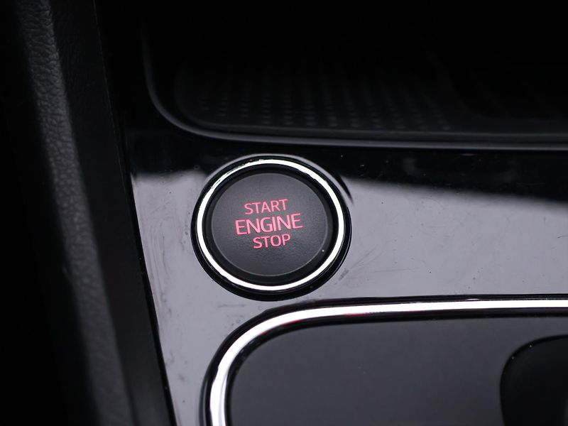 Seat Leon 2,0 TSI Cupra 221kW 4Drive DSG - fotka 28 z 38