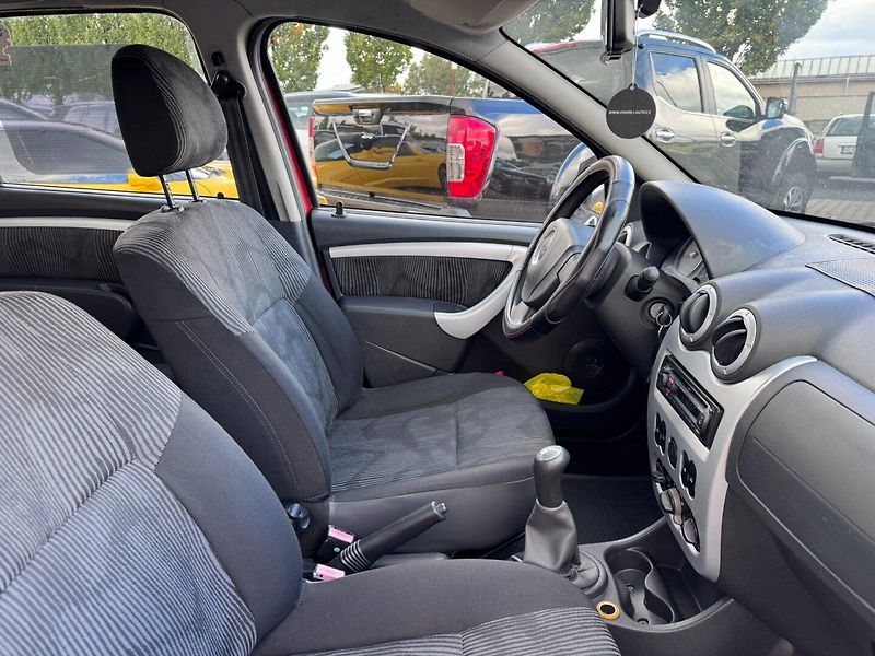 Dacia Sandero (2009) LPG 1,4 55 KW KOLA - fotka 34 z 45