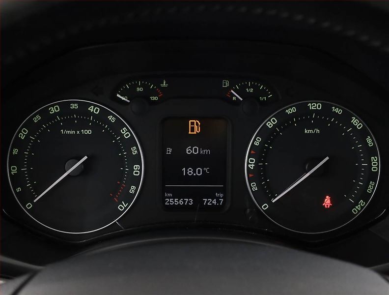 Škoda Octavia (2007) Scout 2.0, 4X4, Tempomat - fotka 8 z 16