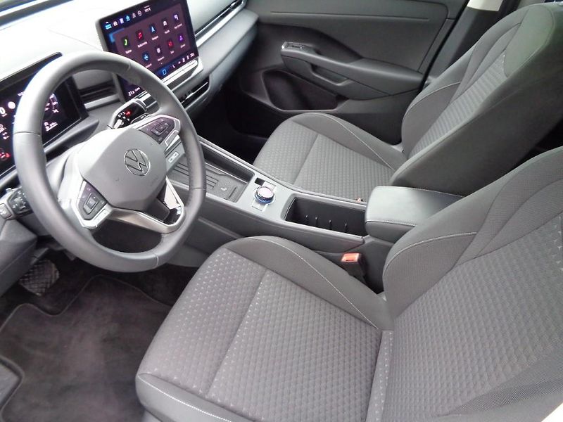 Volkswagen T-Roc 1,5 eTSI 7DSG LIFE  110 KW - fotka 10 z 30