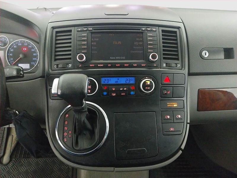 Volkswagen Multivan (2006) Highline 2.5 TDI - fotka 12 z 16