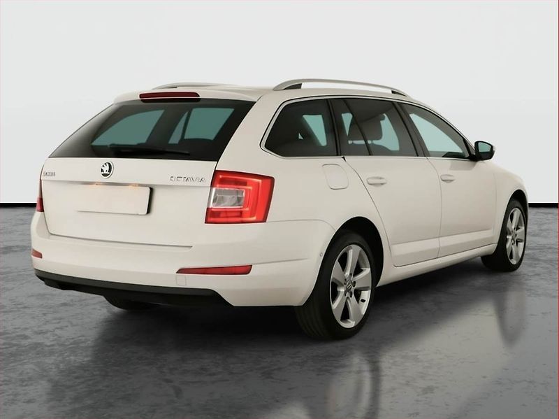Škoda Octavia (2013) 1.6 TDI, Tempomat - fotka 5 z 14