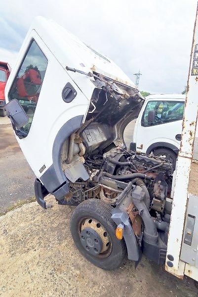 Nissan Cabstar (2008) 3.5t valník 4.9x2.14m tupláky  - fotka 5 z 10