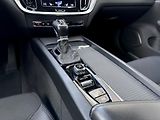 Volvo V60 CrossCountry D4 AWD // 4x4 - náhled 23
