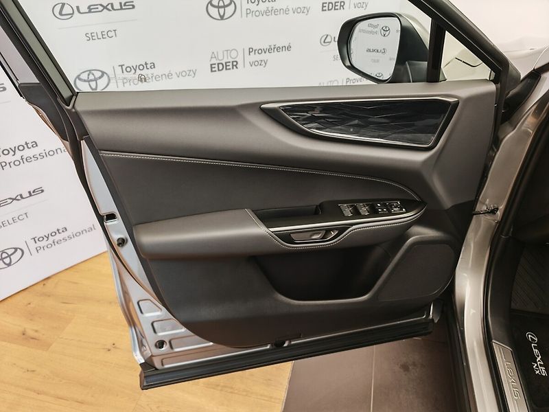 Lexus NX 450h plus 450h+ Executive Top - fotka 22 z 39