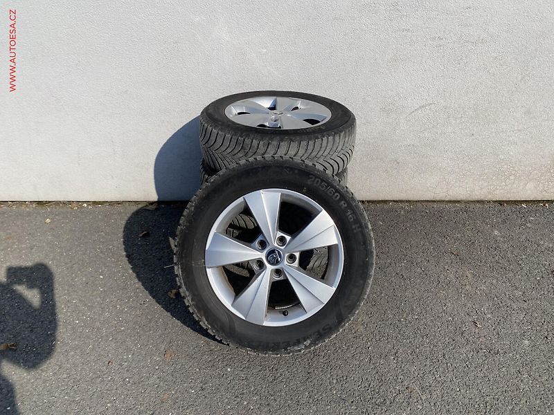 Škoda Octavia (2022) 2.0 TDi, Style, DSG, kůže, - fotka 20 z 21
