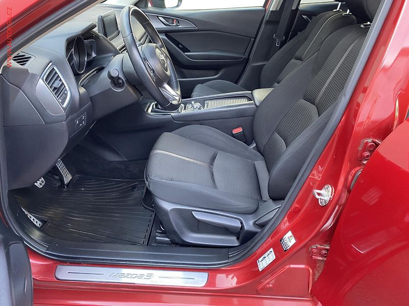 Mazda 3 (2018) 2.0 i, ČR, LED, navi - fotka 9 z 18