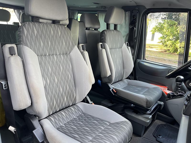 Ford Transit 2,2 TDCi EUROLINE /7-míst/  - fotka 22 z 29